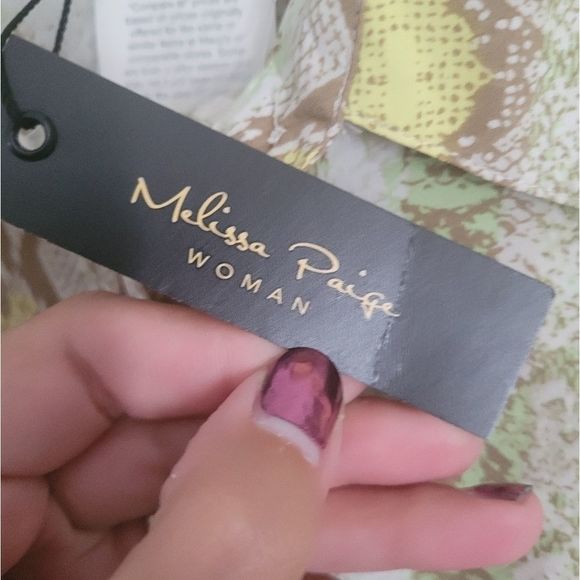 COPY - NWT -Snake print button up blouse/tunic - Picture 6 of 8